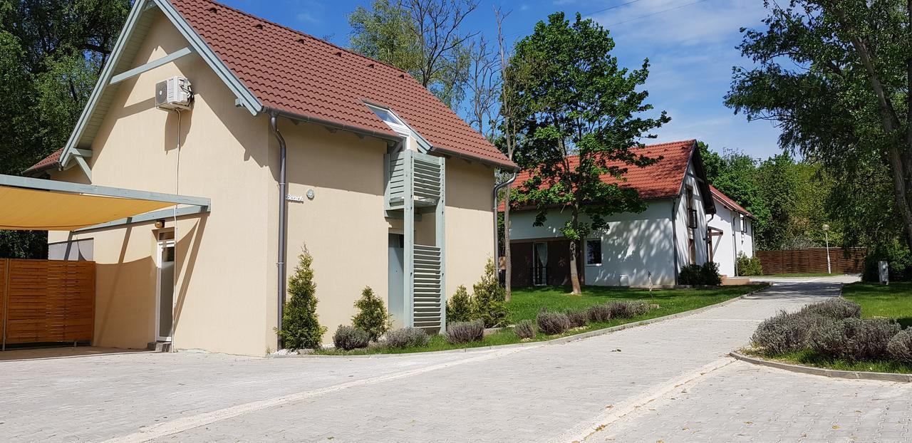 Kenese-Voelgye Villahotel Балатонкенезе Экстерьер фото